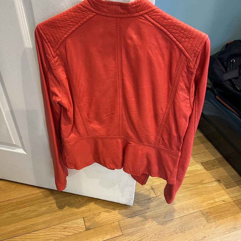 Leather jacket - size 0